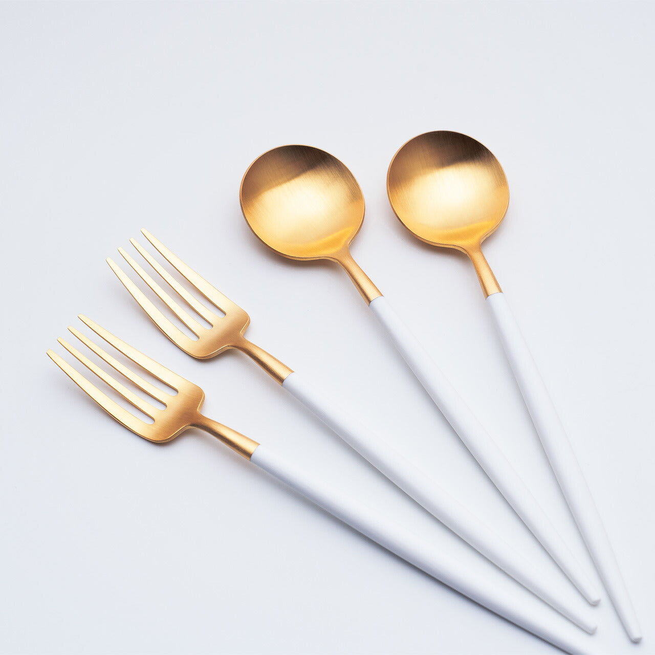 【正規取扱店】 クチポール GOA/ゴア デザート 4本 ギフトセット ホワイト ゴールド