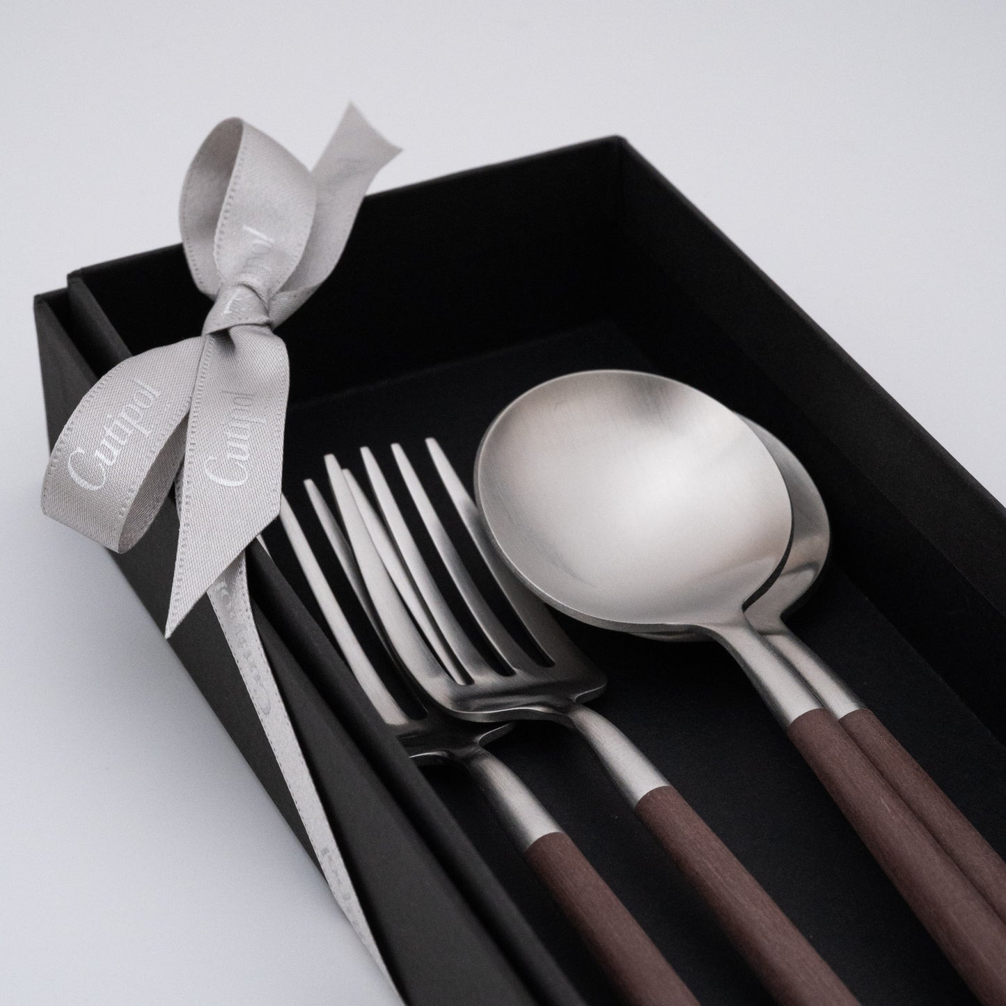 【正規取扱店】 クチポール GOA/ゴア デザート 4本 ギフトセット ブラウン シルバー