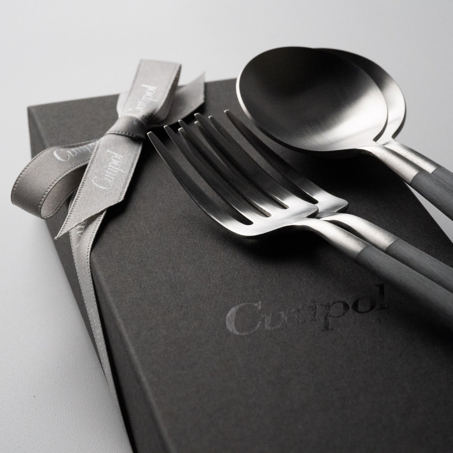 【正規取扱店】 クチポール GOA/ゴア デザート 4本 ギフトセット グレー シルバー