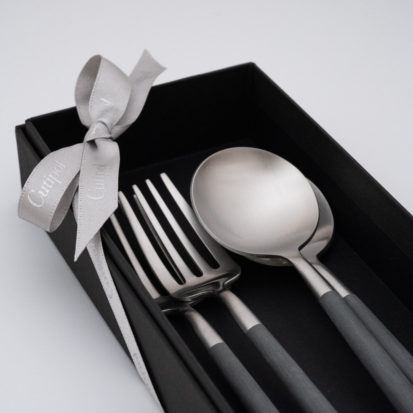 【正規取扱店】 クチポール GOA/ゴア デザート 4本 ギフトセット グレー シルバー