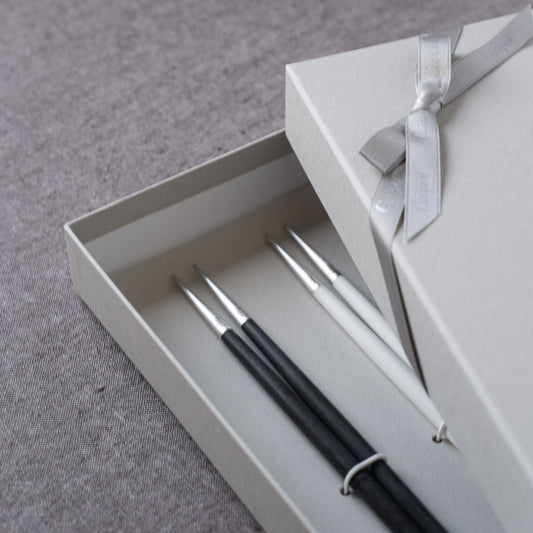 【正規取扱店】 クチポール GOA/ゴア 箸&箸置き 2膳ペア 夫婦箸 ギフトセット ブラックシルバー&ホワイトシルバー