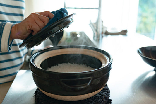 長谷園 かまどさん 3合 黒 ACT-01 直火専用 土鍋