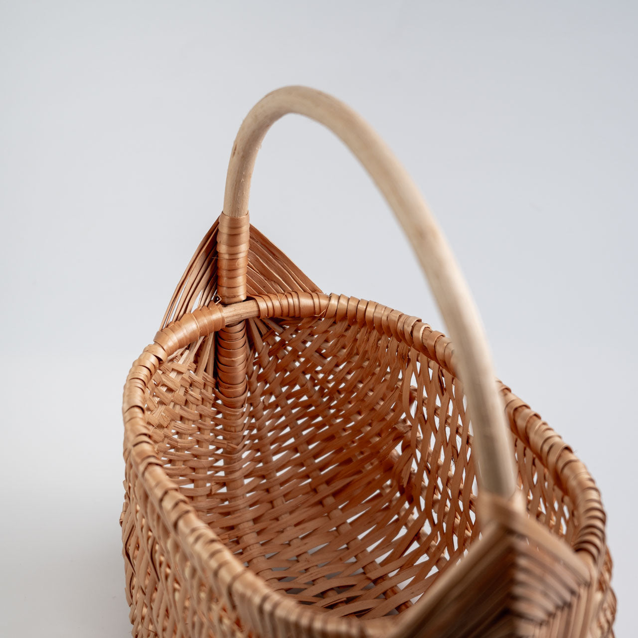 ラトビア トールバスケット PinumuPasaule