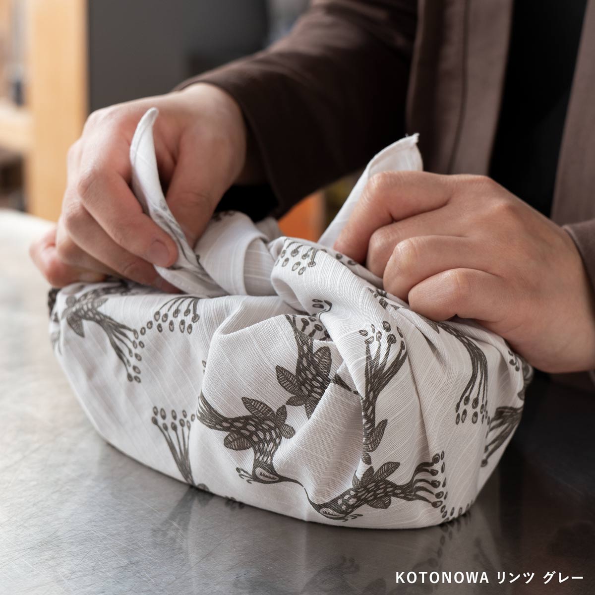 KOTONOWA コトノワ × ヘイニ・リータフフタ Lintu 全2色