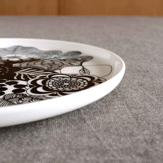 マリメッコ シイルトラプータルハ プレート 20cm 190 フィンランド独立100周年記念 ブラック marimekko SIIRTOLAPUUTARHA