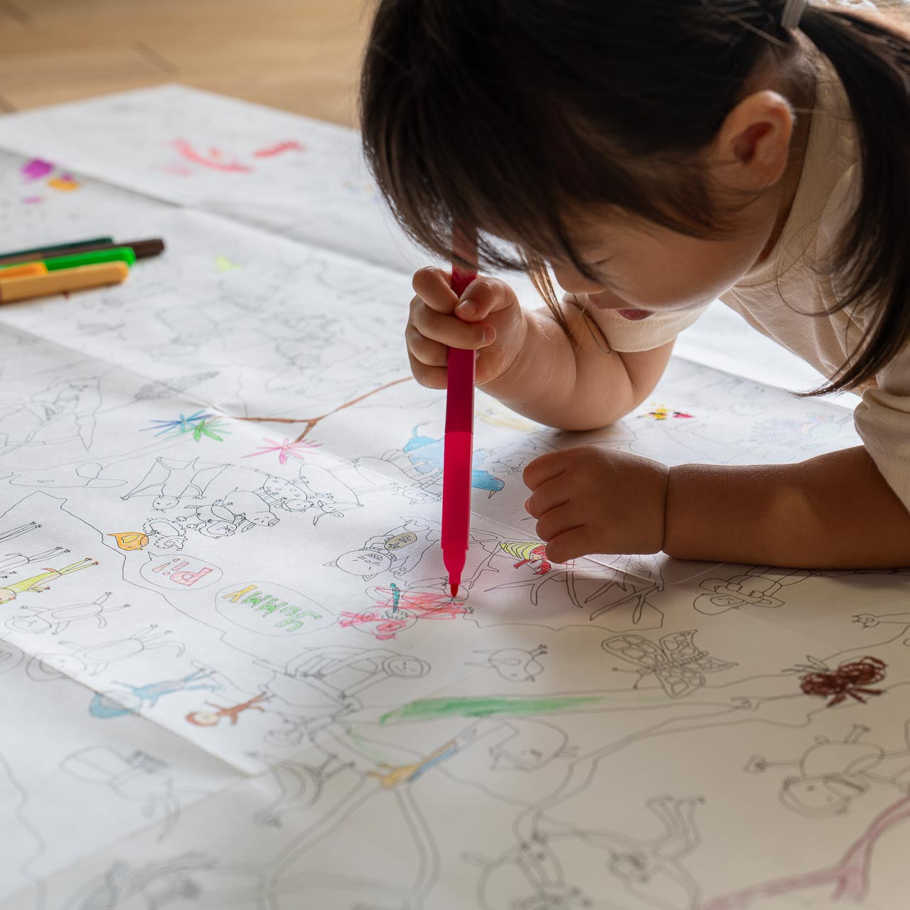 NuRIE ヌーリエ 大きな塗り絵