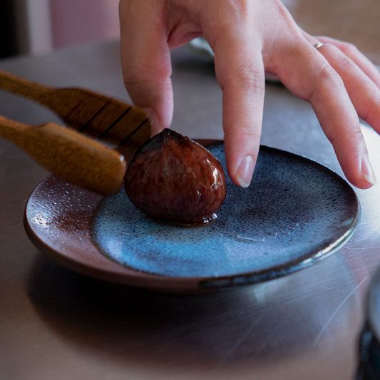 【個体で選べる】 渡邊葵 白岩焼 和兵衛窯 三日月皿 海鼠釉 小 4寸