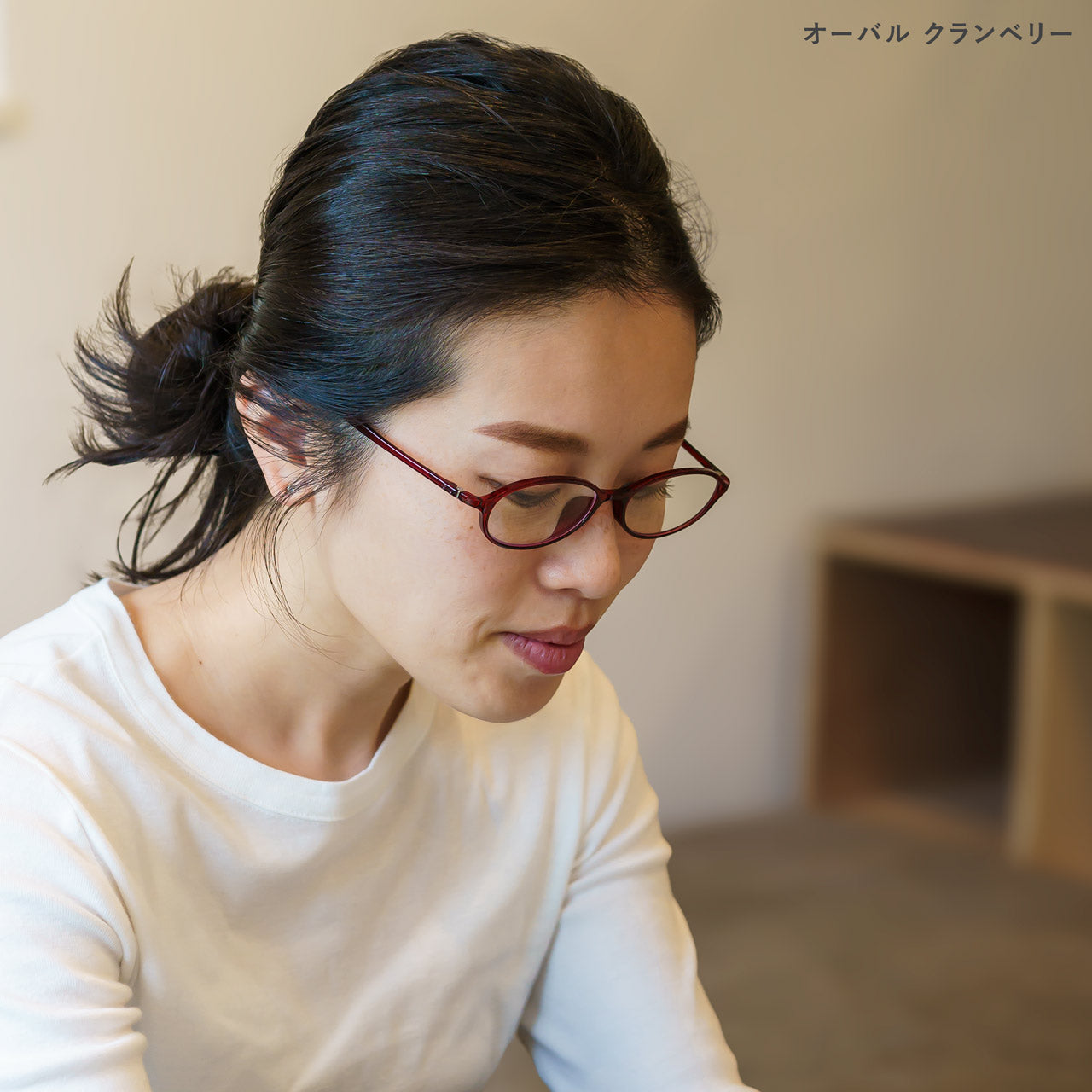 【試着交換も無料】度数 0.5～ 5色 おしゃれで軽量な老眼鏡 アイウェアエア 小さめオーバル ブルーライトカット