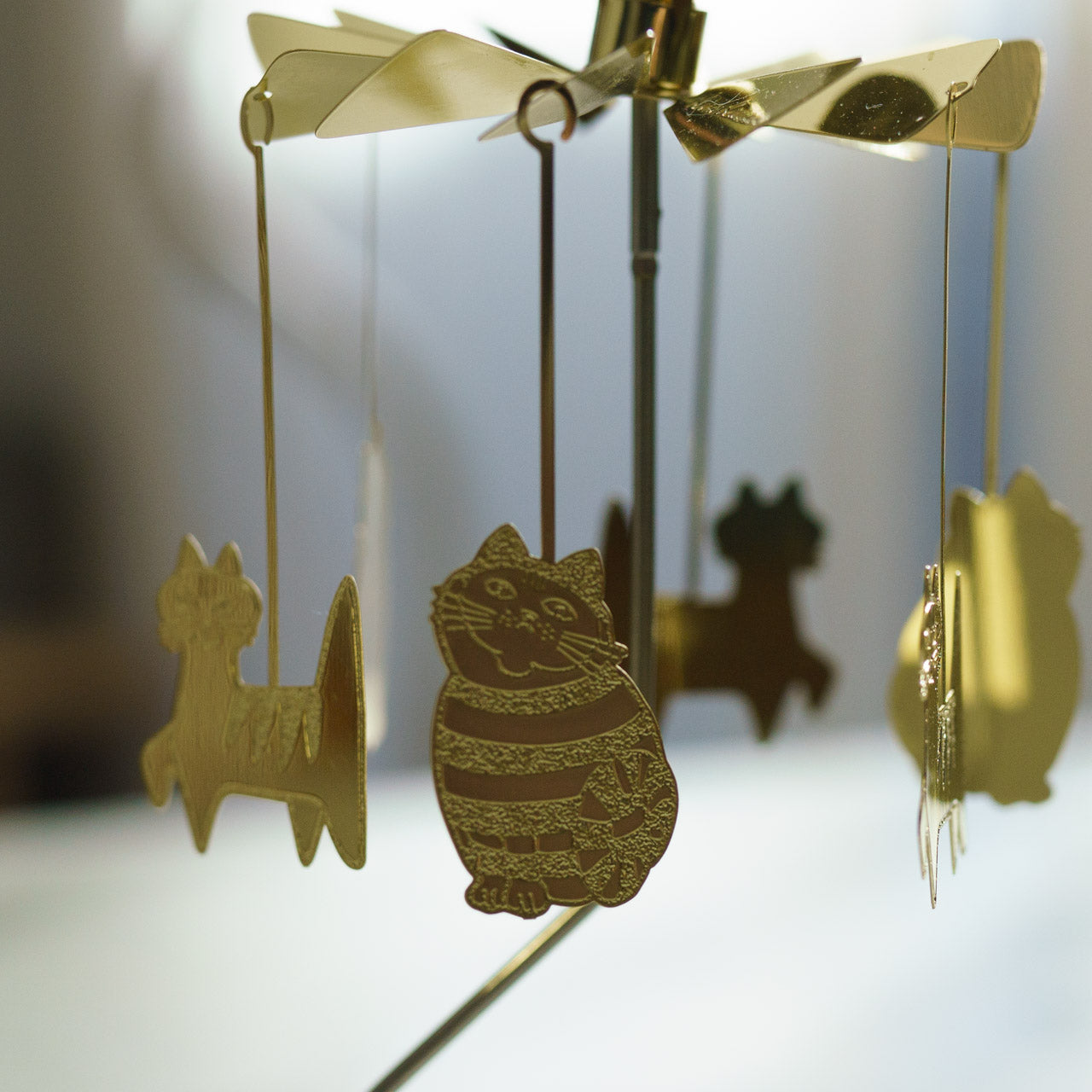 Pluto Design リサ・ラーソン ロータリーキャンドルホルダー キャット ゴールド ティーライトキャンドル付き