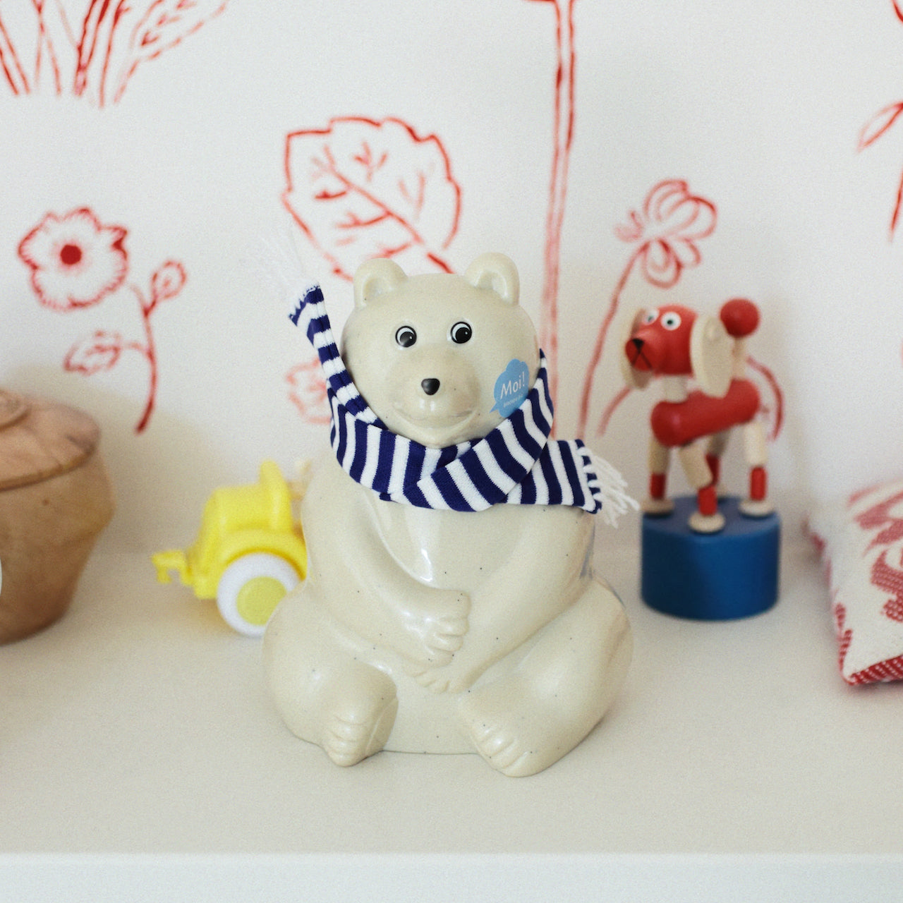 しろくま貯金箱 ブルーマフラー付き Polar Bear Money Box 2025年