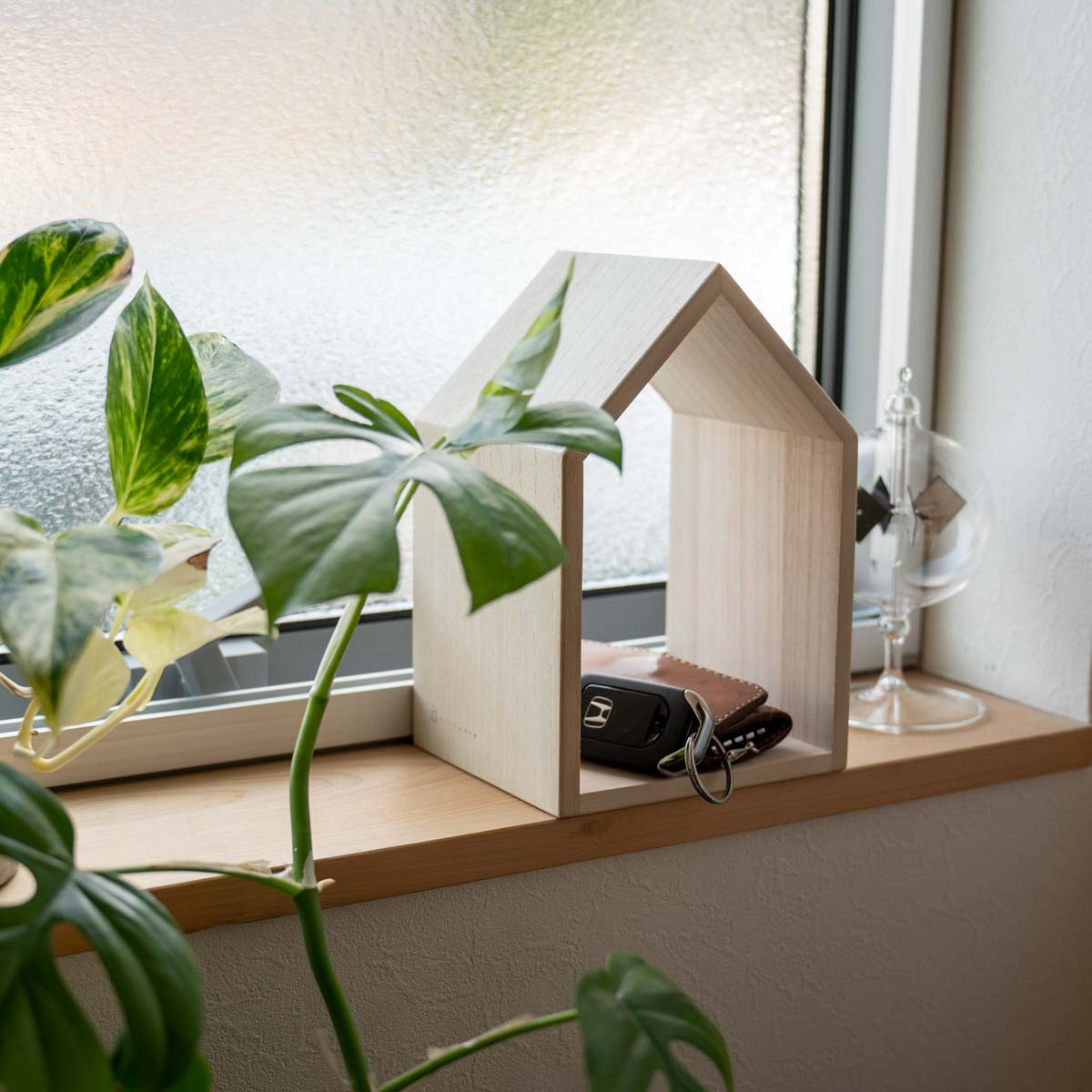増田桐箱店 本の家 Book House Nest mini｜桐製ブックスタンド ミニ 3